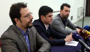 SOS Photo by Mia 640